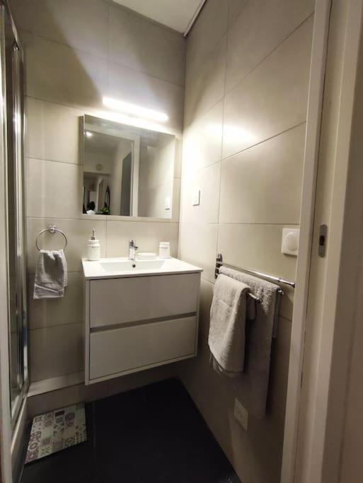 Appartement Proche Paris/Metro Asnieres-sur-Seine Luaran gambar